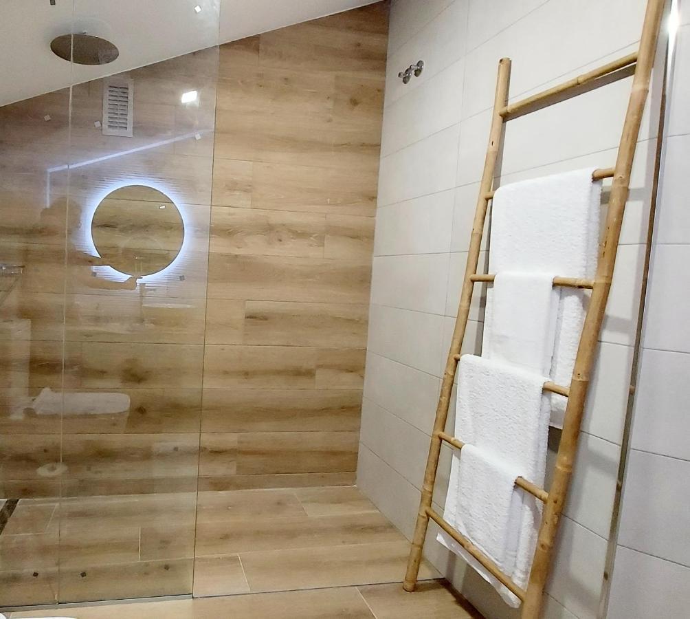 "Campello Beachside Duplex, Coastal Escape, Only 50 Meters From Sea" El Campello Ngoại thất bức ảnh